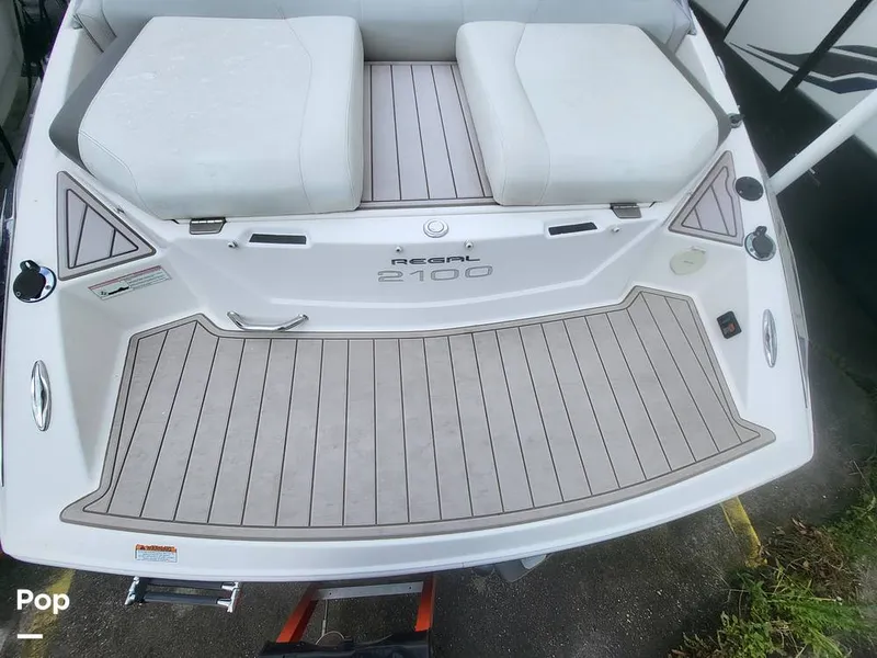 Slide: The Image of Regal 2100 2011 - 15961714