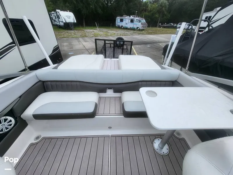 Slide: The Image of Regal 2100 2011 - 15961739