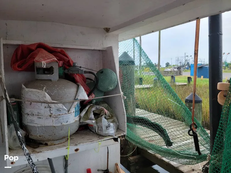 Slide: The Image of Propane Tanks - 15811990