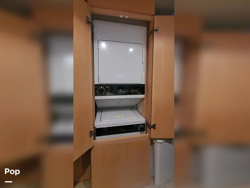 Slide: The Image of Carver Yachts 440 1995 - 15919596