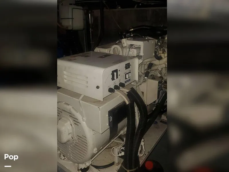 Slide: The Image of Carver Yachts 440 1995 - 15919571