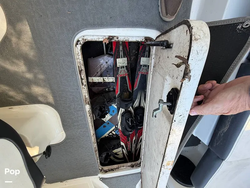 Slide: The Image of Sea Ray SPX210 2015 - 16057582