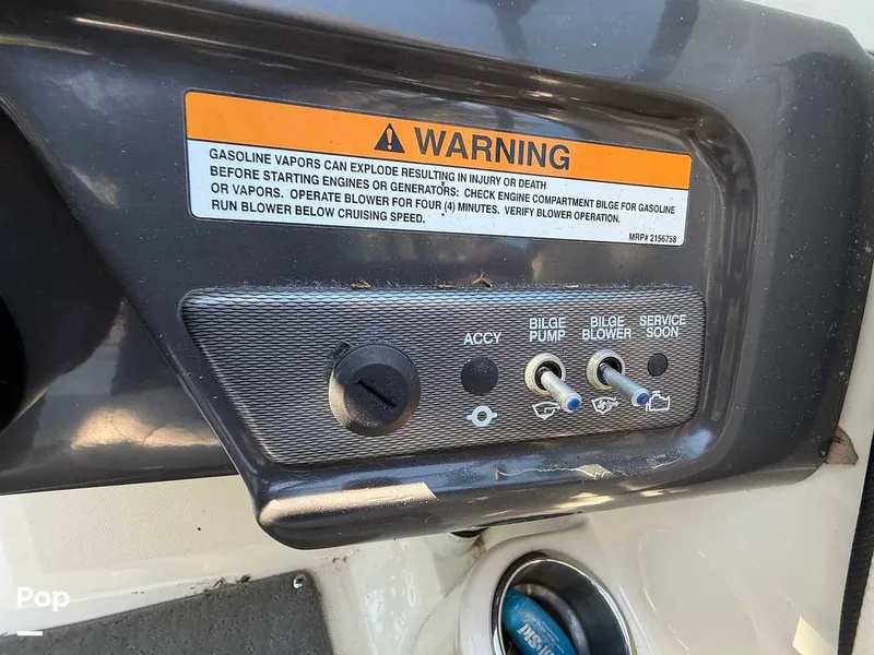 Slide: The Image of Sea Ray SPX210 2015 - 16057594