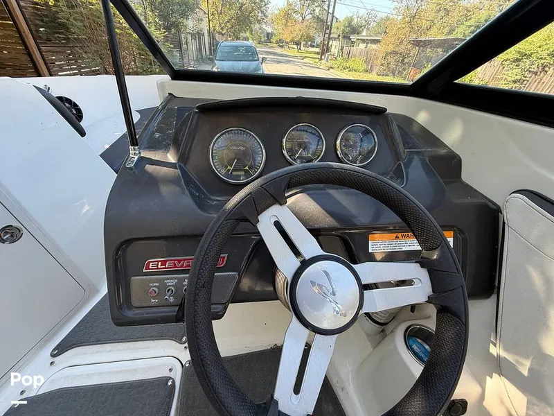 Slide: The Image of Sea Ray SPX210 2015 - 16057595