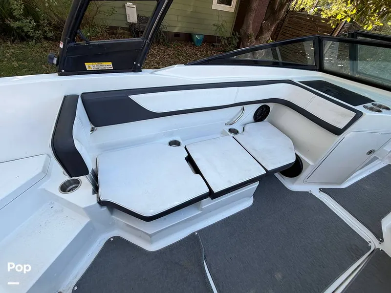 Slide: The Image of Sea Ray SPX210 2015 - 16057607