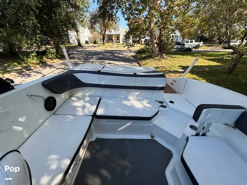 Slide: The Image of Sea Ray SPX210 2015 - 16057617