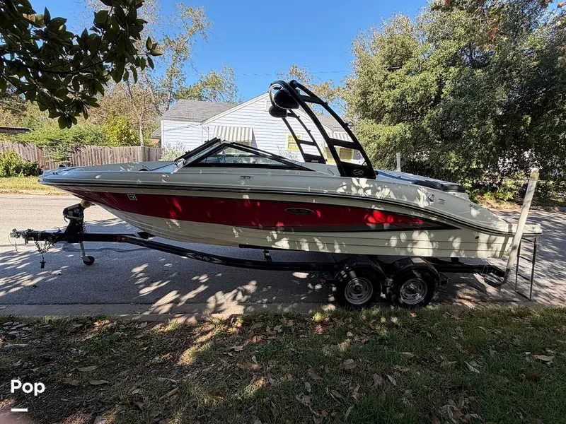 Slide: The Image of Sea Ray SPX210 2015 - 16057630