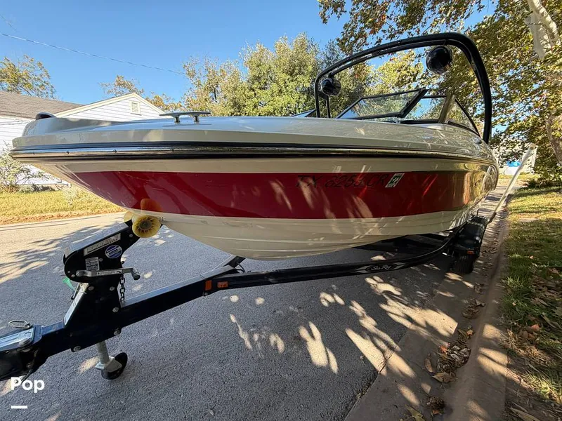 Slide: The Image of Sea Ray SPX210 2015 - 16057636