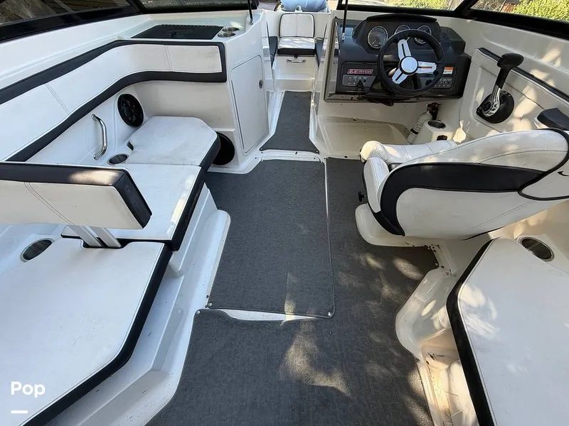 Slide: The Image of Sea Ray SPX210 2015 - 16057578