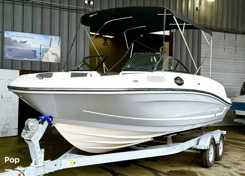 Slide: The Image of Bayliner VR6 OB 2021 - 16064935