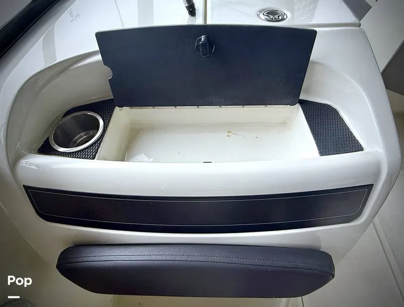 Slide: The Image of Bayliner VR6 OB 2021 - 16064967