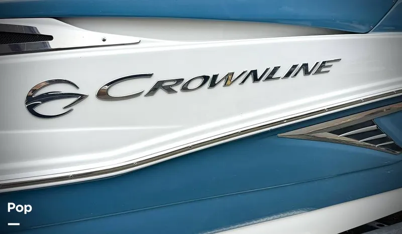 Slide: The Image of Crownline Boats E 215 XS 2022 - 15812161