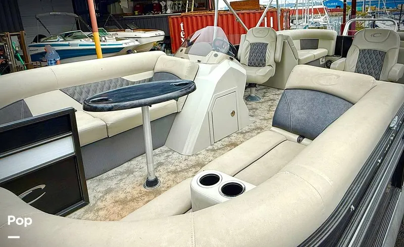 Slide: The Image of Crest Classic 220 DLX 2021 - 15811570