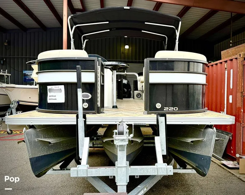 Slide: The Image of Crest Classic 220 DLX 2021 - 15811532