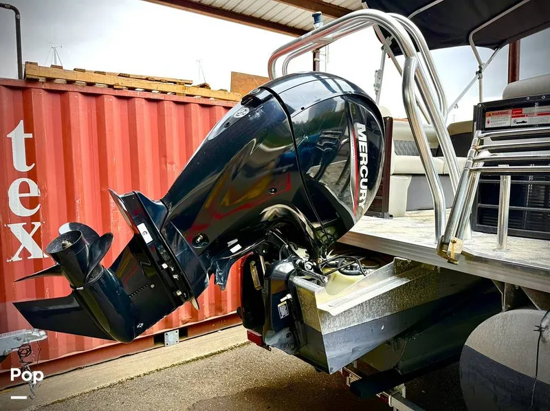 Slide: The Image of Crest Classic 220 DLX 2021 - 15811373