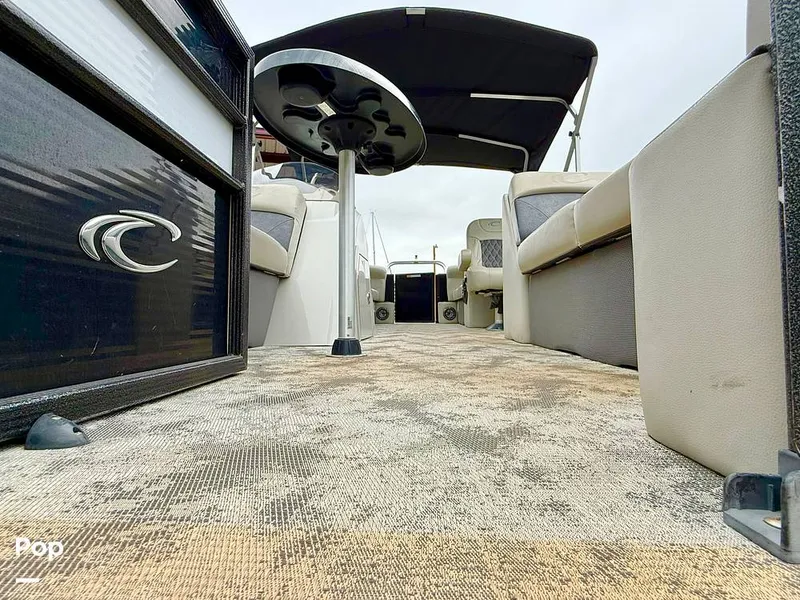 Slide: The Image of Crest Classic 220 DLX 2021 - 15811537