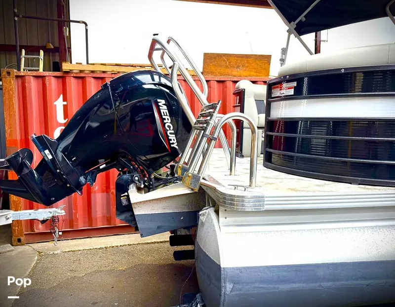 Slide: The Image of Crest Classic 220 DLX 2021 - 15811544