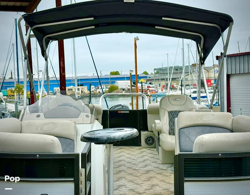 Slide: The Image of Crest Classic 220 DLX 2021 - 15811568