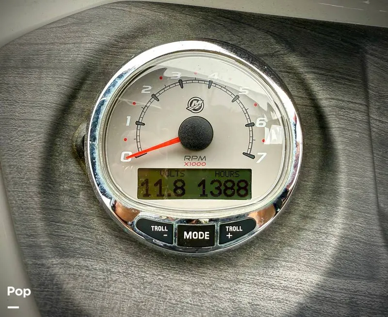 Slide: The Image of Crest Classic 220 DLX 2021 - 15811576