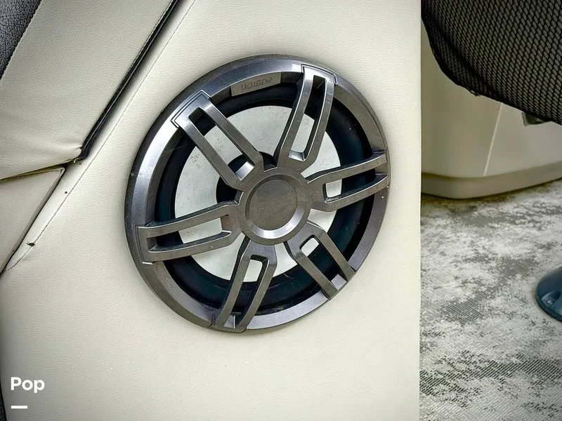 Slide: The Image of Crest Classic 220 DLX 2021 - 15811590