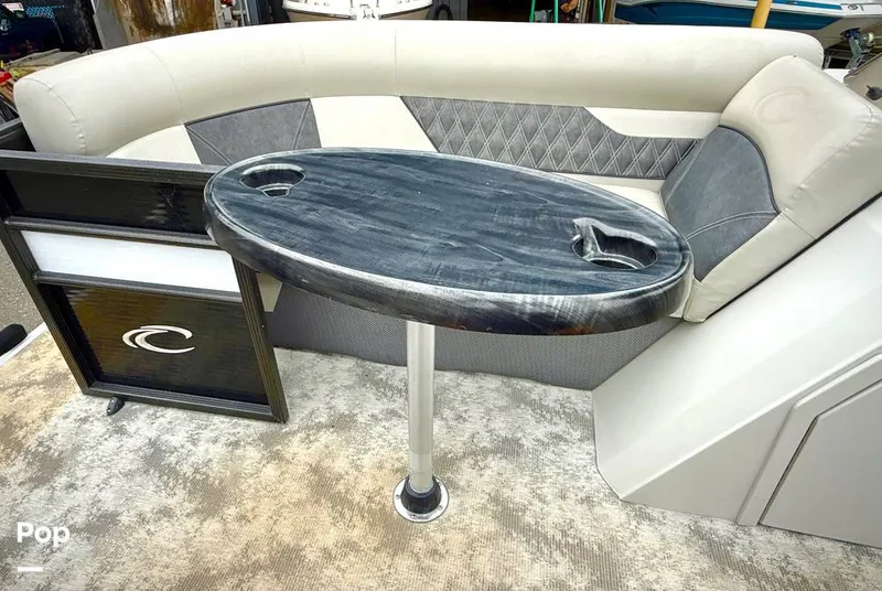 Slide: The Image of Crest Classic 220 DLX 2021 - 15811600