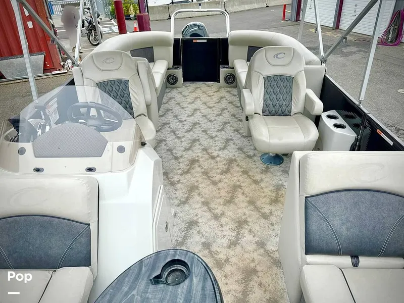 Slide: The Image of Crest Classic 220 DLX 2021 - 15811604