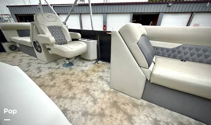 Slide: The Image of Crest Classic 220 DLX 2021 - 15811607