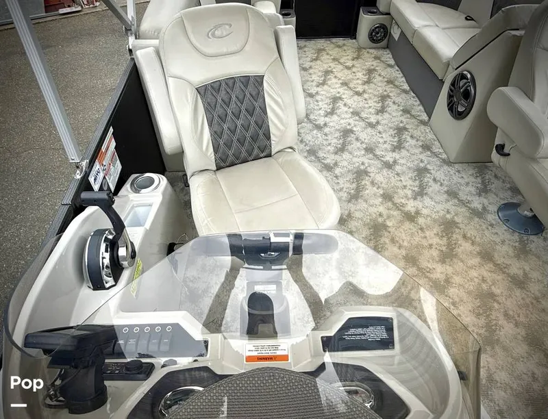 Slide: The Image of Crest Classic 220 DLX 2021 - 15811609