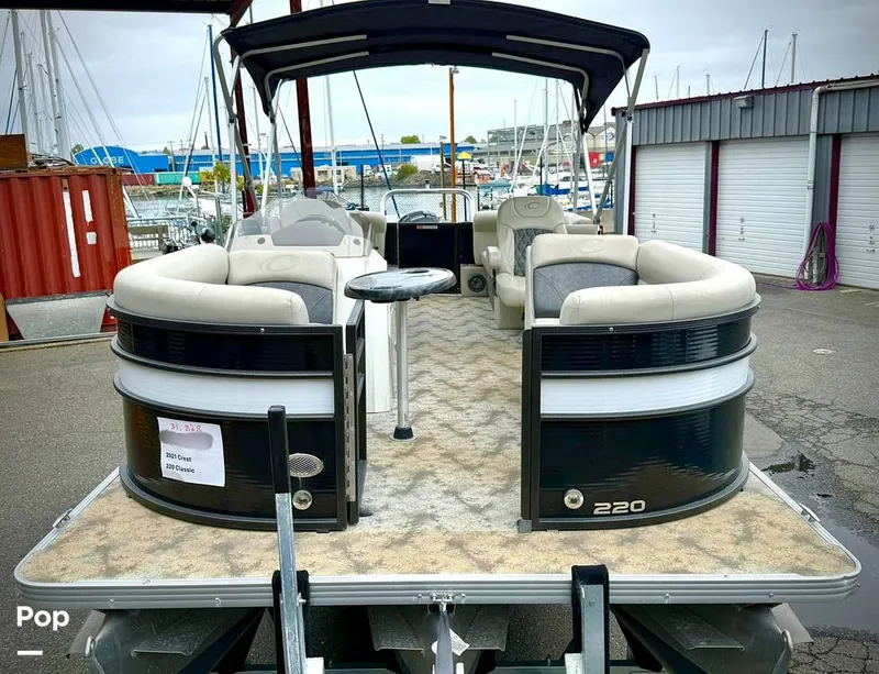 Slide: The Image of Crest Classic 220 DLX 2021 - 15811567