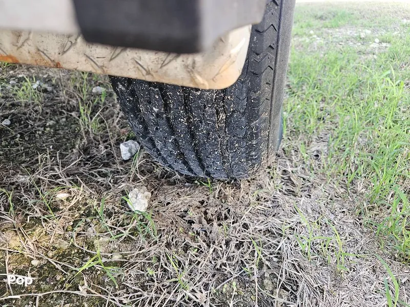 Slide: The Image of Tire - 16138255