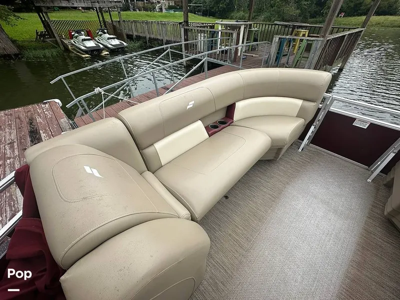 Slide: The Image of Starcraft LX22R 2021 - 15777216