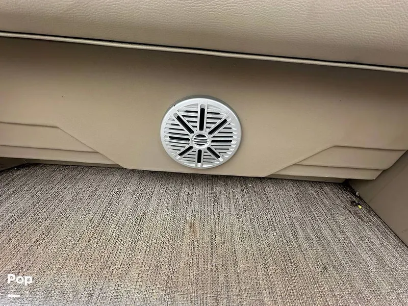 Slide: The Image of Starcraft LX22R 2021 - 15777220