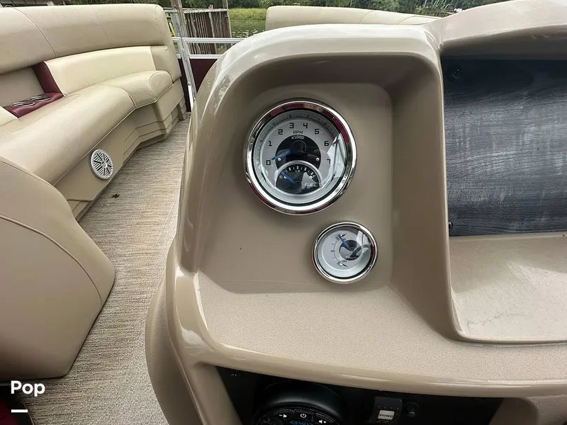 Slide: The Image of Starcraft LX22R 2021 - 15777223