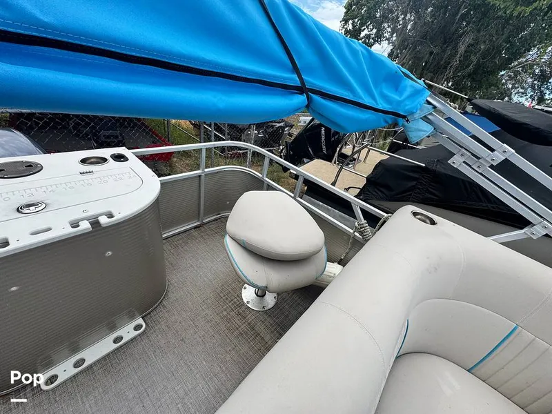 Slide: The Image of Qwest Adventure Series 818VX Fish 2019 - 15824957