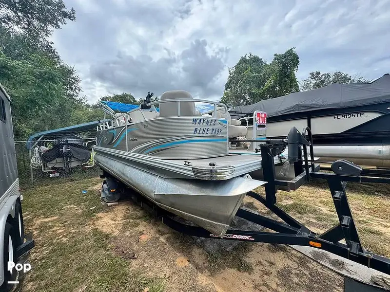 Slide: The Image of Qwest Adventure Series 818VX Fish 2019 - 15848222