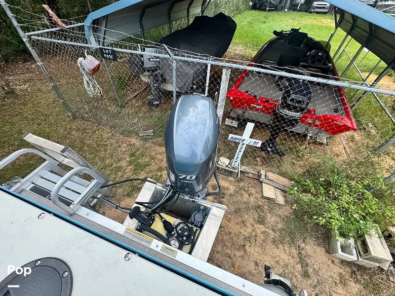 Slide: The Image of Qwest Adventure Series 818VX Fish 2019 - 15824960