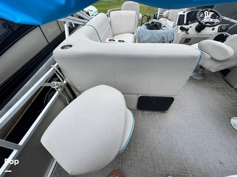 Slide: The Image of Qwest Adventure Series 818VX Fish 2019 - 15824962