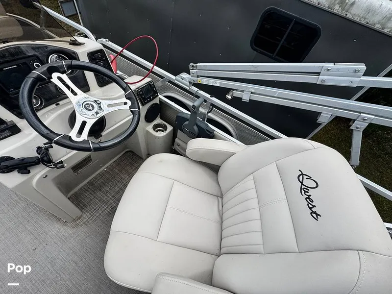 Slide: The Image of Qwest Adventure Series 818VX Fish 2019 - 15824963