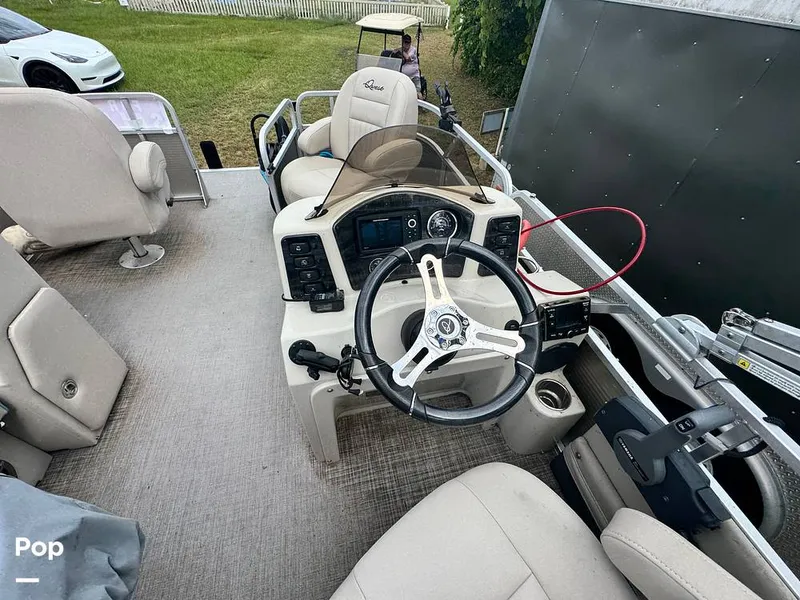 Slide: The Image of Qwest Adventure Series 818VX Fish 2019 - 15824964