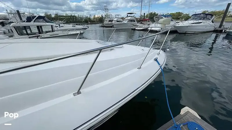 Slide: The Image of Cruisers Yachts 300 Express 2005 - 15801045