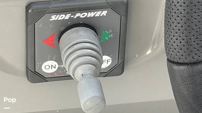 Slide: The Image of Cruisers Yachts 300 Express 2005 - 15799657