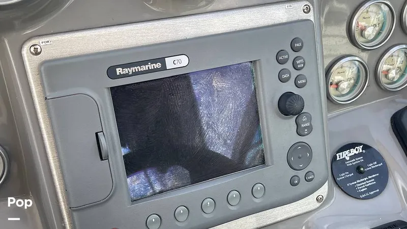 Slide: The Image of Cruisers Yachts 300 Express 2005 - 15799667