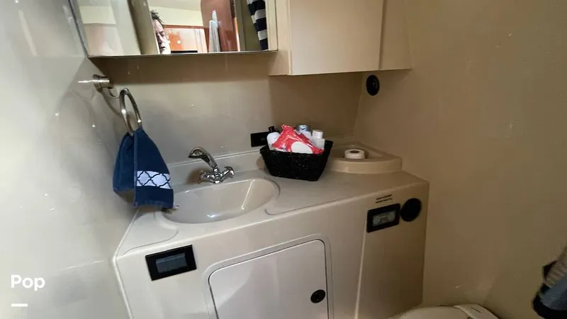 Slide: The Image of Cruisers Yachts 300 Express 2005 - 15799682