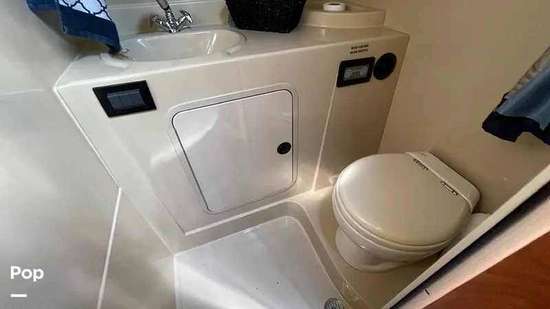 Slide: The Image of Cruisers Yachts 300 Express 2005 - 15799681