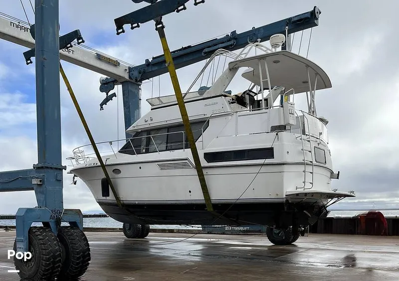 Slide: The Image of Carver Yachts 370 AFT 1993 - 16270809