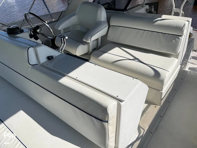 Slide: The Image of Carver Yachts 370 AFT 1993 - 16296709