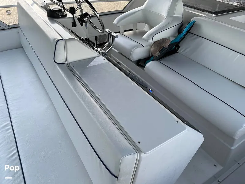 Slide: The Image of Carver Yachts 370 AFT 1993 - 16296710