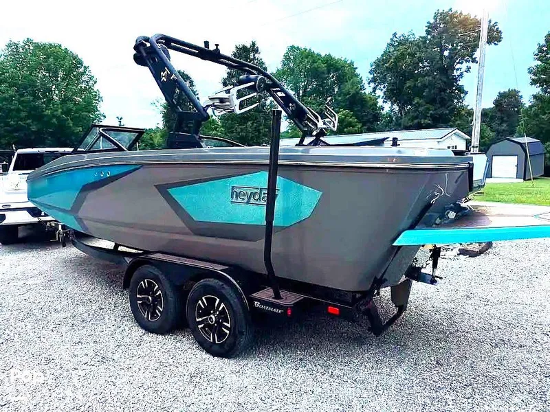 Slide: The Image of Heyday Wake Boats WT-2DC 2022 - 15811879