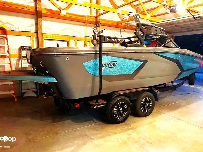 Slide: The Image of Heyday Wake Boats WT-2DC 2022 - 15812138