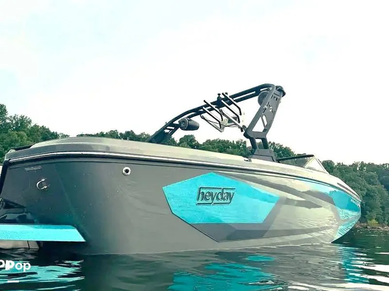 Slide: The Image of Heyday Wake Boats WT-2DC 2022 - 15811873